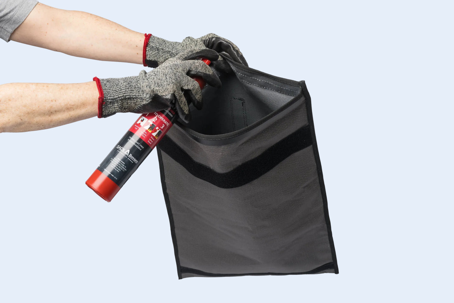 XBAG | Incendios de baterías de litio | Bolsa ignífuga + 2 extintores + guantes | EASA | FAA | OACI | SAFO | Certificado CS 25.853